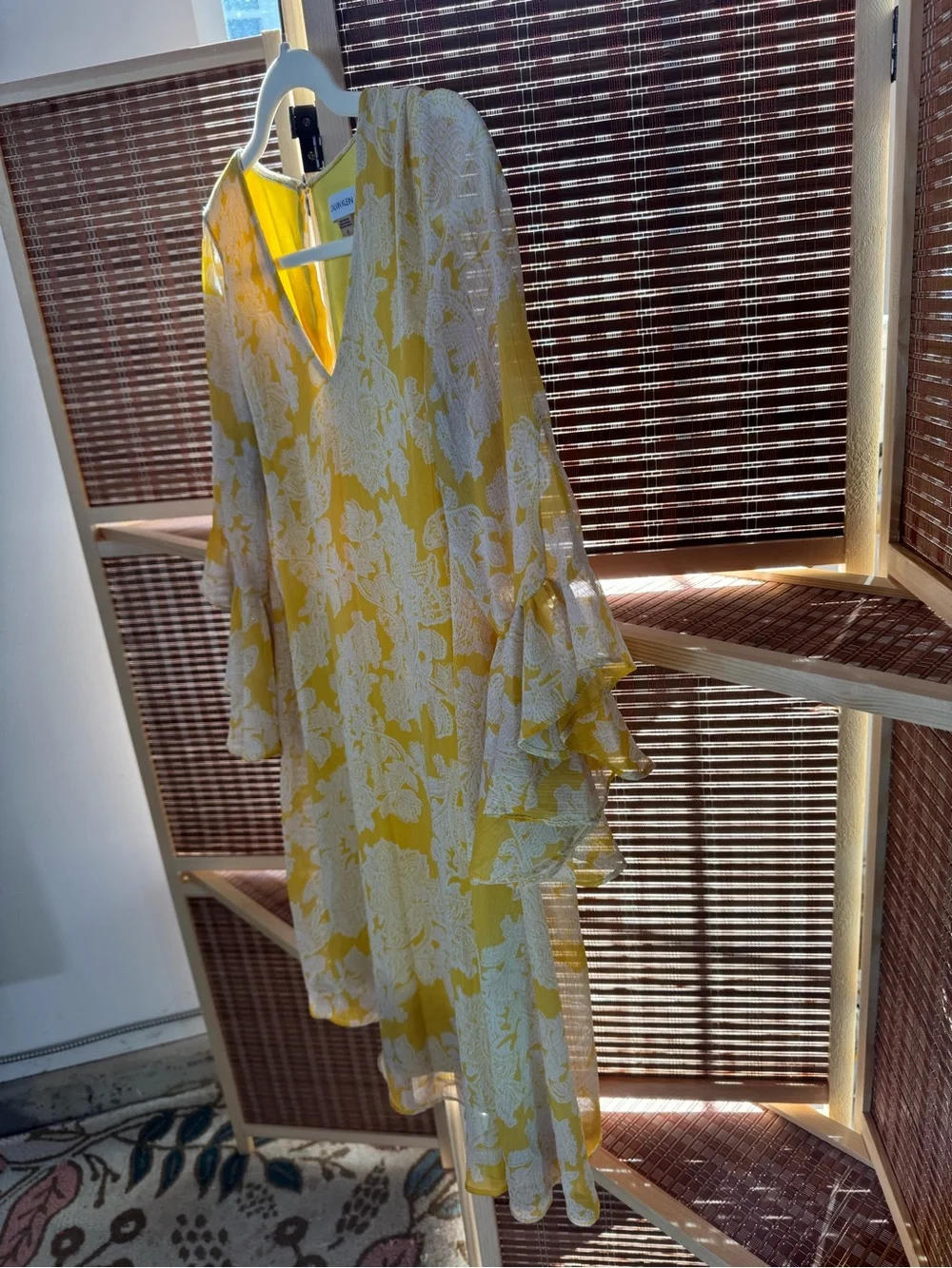 Calvin Klein Yellow and White Floral V-Neck Mini Dress N0357